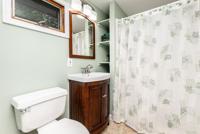 3 Squanto Rd, Peabody, MA 01960