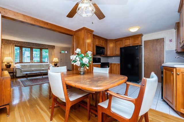 3 Squanto Rd, Peabody, MA 01960