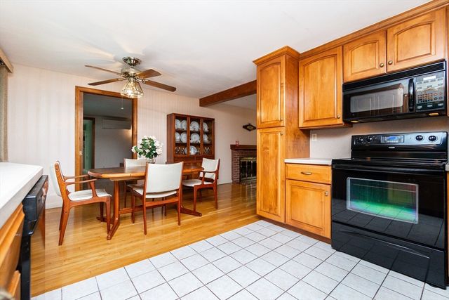 3 Squanto Rd, Peabody, MA 01960