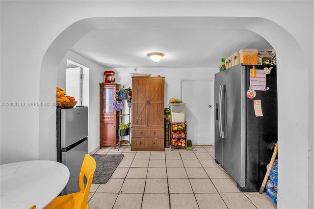 219 SW 6th Ave, Miami, FL 33130