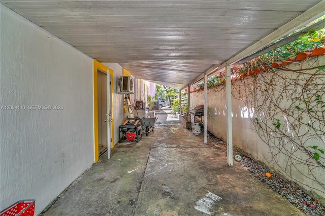 219 SW 6th Ave, Miami, FL 33130