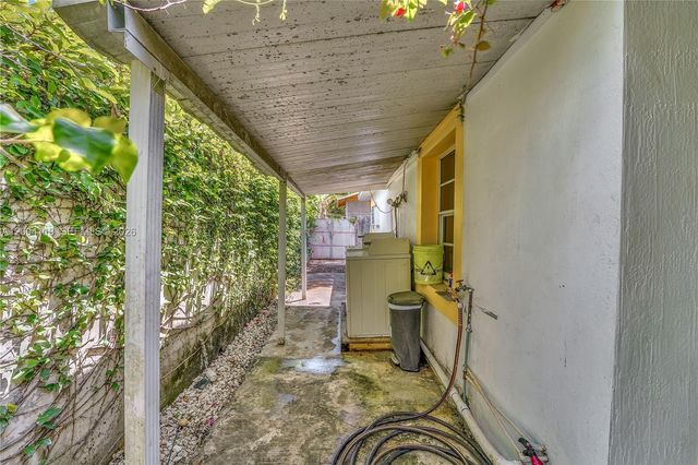 219 SW 6th Ave, Miami, FL 33130