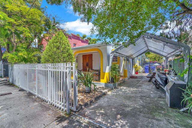 219 SW 6th Ave, Miami, FL 33130