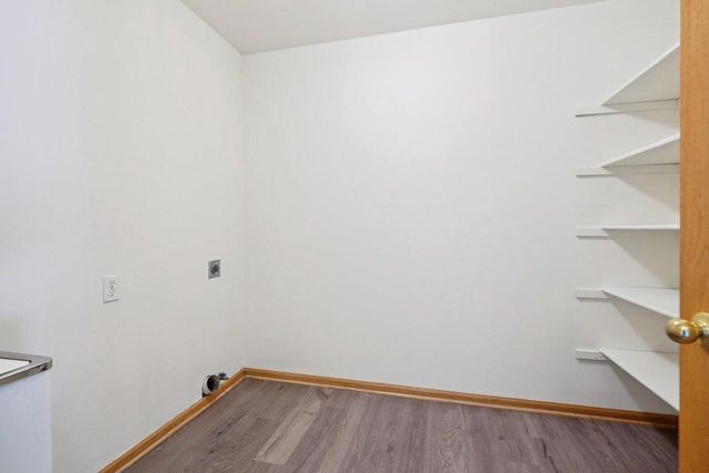 2204 Patrick LANE, Waukesha, WI 53188