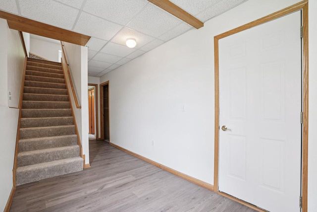 2204 Patrick LANE, Waukesha, WI 53188