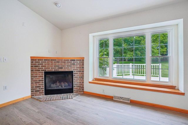 2204 Patrick LANE, Waukesha, WI 53188