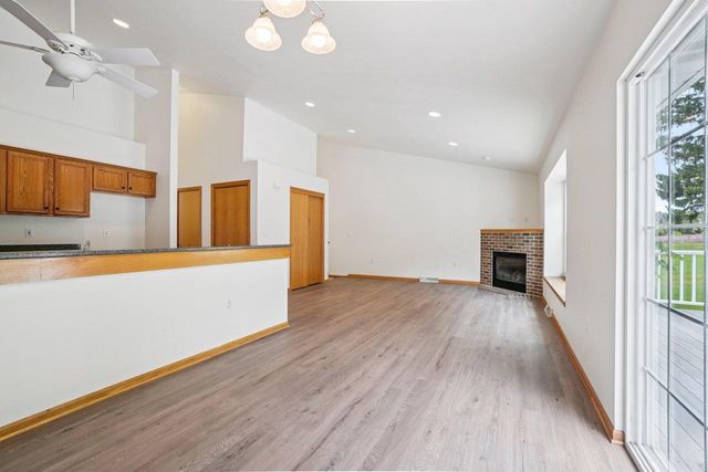 2204 Patrick LANE, Waukesha, WI 53188