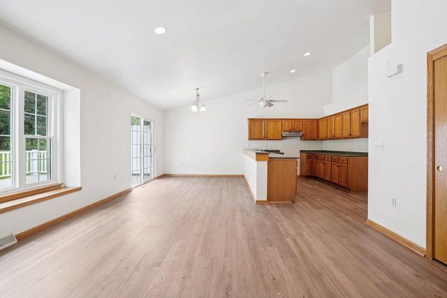 2204 Patrick LANE, Waukesha, WI 53188