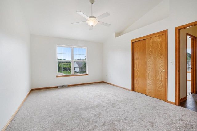 2204 Patrick LANE, Waukesha, WI 53188