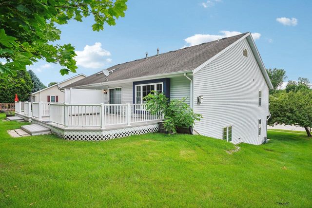 2204 Patrick LANE, Waukesha, WI 53188