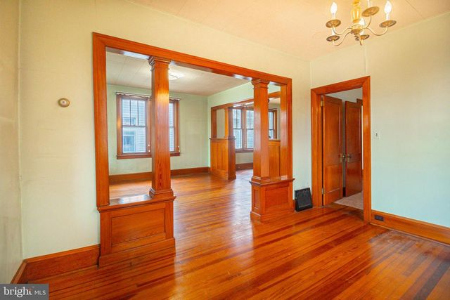 232 HENDERSON ST, Carlisle, PA 17013