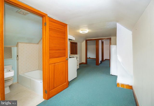 232 HENDERSON ST, Carlisle, PA 17013