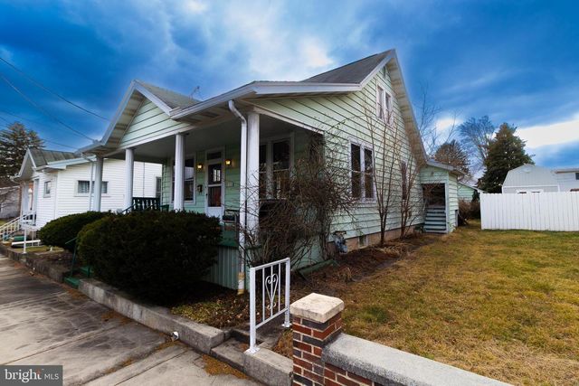 232 HENDERSON ST, Carlisle, PA 17013