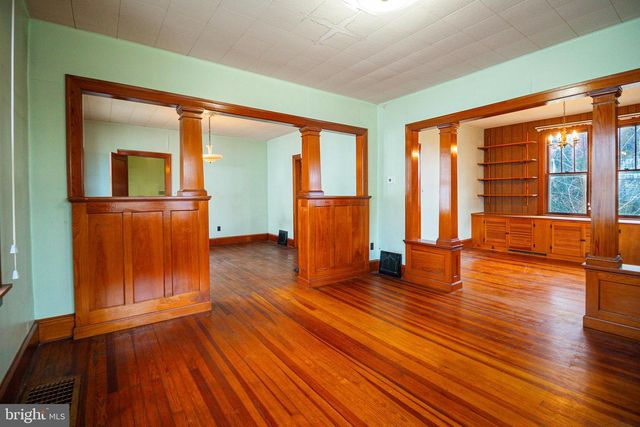 232 HENDERSON ST, Carlisle, PA 17013