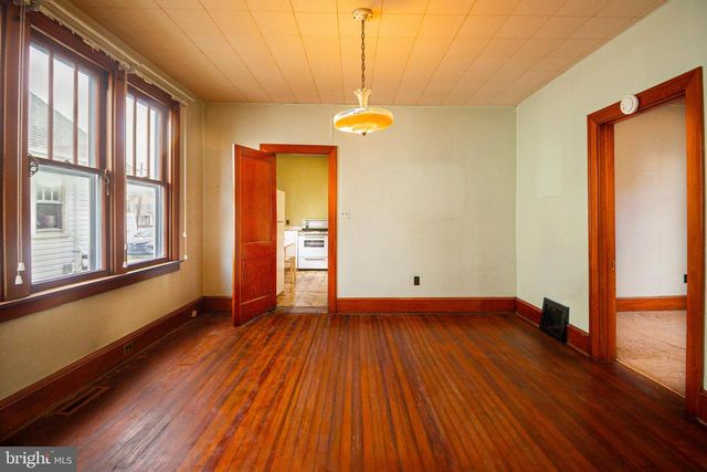 232 HENDERSON ST, Carlisle, PA 17013