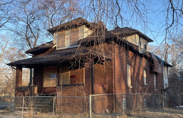 302 E 134th Street, Chicago, IL 60827