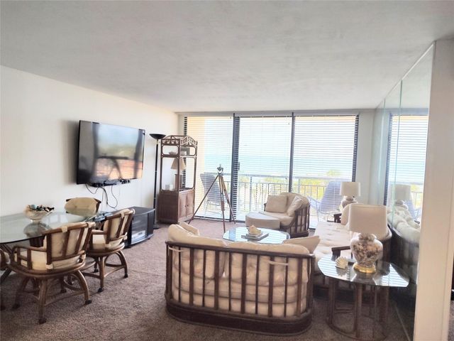5220 Seawall Boulevard 630, Galveston, TX 77551