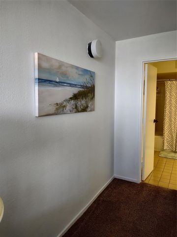 5220 Seawall Boulevard 630, Galveston, TX 77551