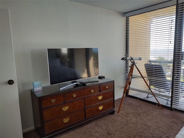 5220 Seawall Boulevard 630, Galveston, TX 77551