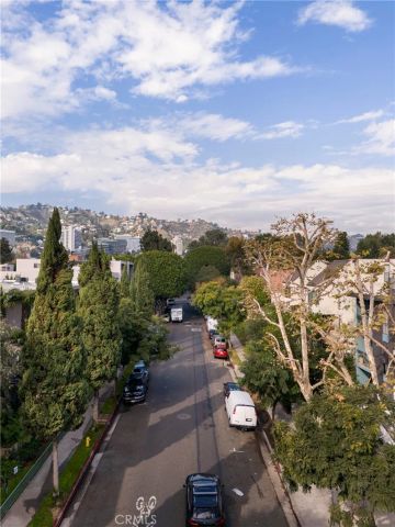 927 N Kings Road 118, West Hollywood, CA 90069