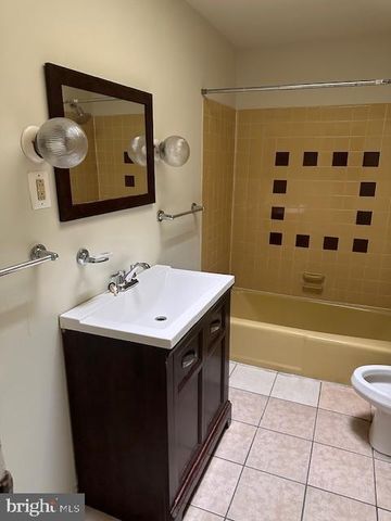 5411 ARLINGTON ST, Philadelphia, PA 19131