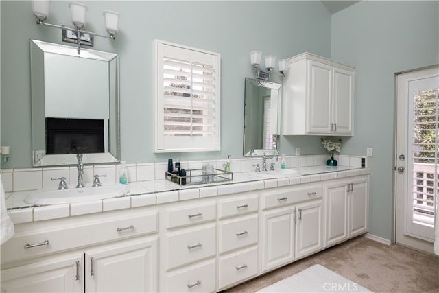 28575 Manitoba Drive, Lake Arrowhead, CA 92352
