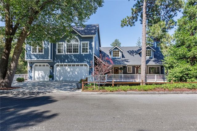28575 Manitoba Drive, Lake Arrowhead, CA 92352