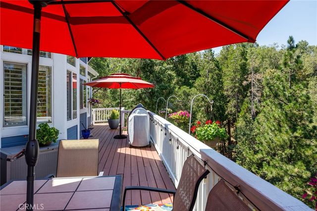 28575 Manitoba Drive, Lake Arrowhead, CA 92352