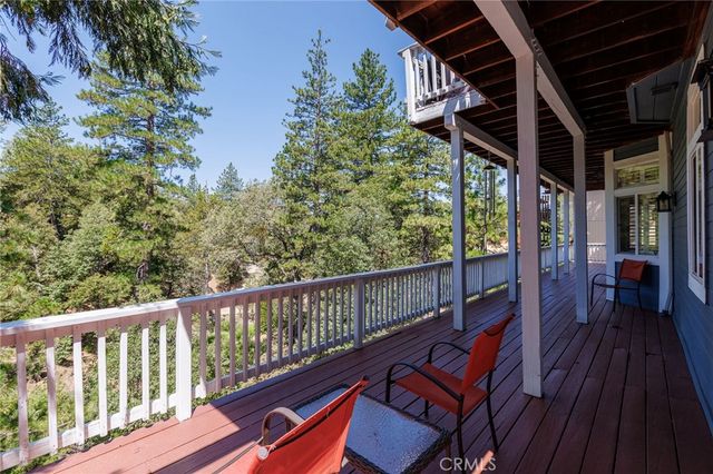 28575 Manitoba Drive, Lake Arrowhead, CA 92352