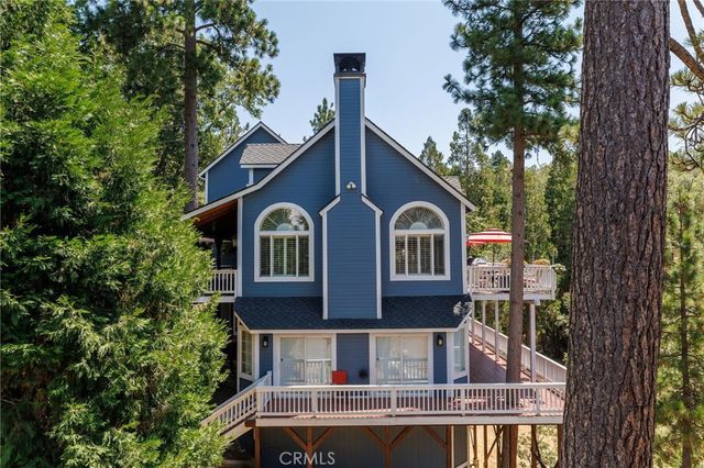 28575 Manitoba Drive, Lake Arrowhead, CA 92352