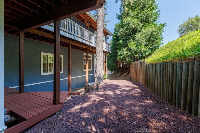 28575 Manitoba Drive, Lake Arrowhead, CA 92352