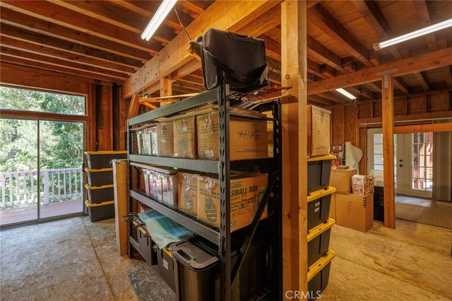 28575 Manitoba Drive, Lake Arrowhead, CA 92352