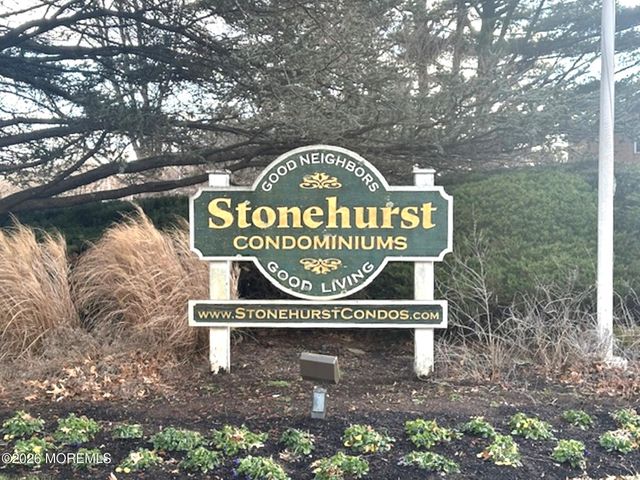 61 Stonehurst Boulevard F, Freehold, NJ 07728