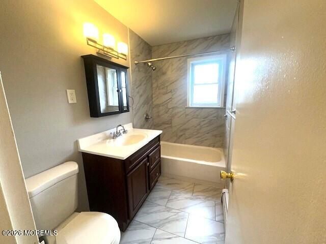 61 Stonehurst Boulevard F, Freehold, NJ 07728