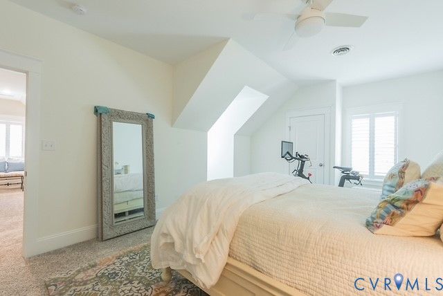 4533 Thorncroft Dr, Glen Allen, VA 23060