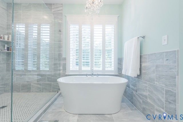 4533 Thorncroft Dr, Glen Allen, VA 23060