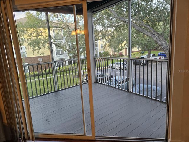 4115 CHATHAM OAK COURT 218, Tampa, FL 33624