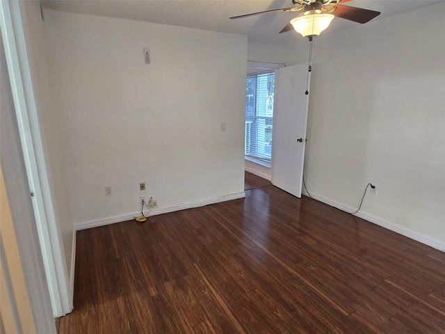 4115 CHATHAM OAK COURT 218, Tampa, FL 33624