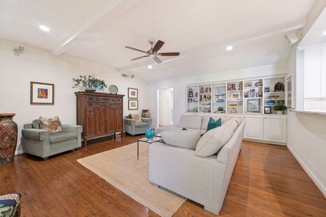 4521 Nashwood Lane, Dallas, TX 75244