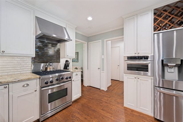 4521 Nashwood Lane, Dallas, TX 75244