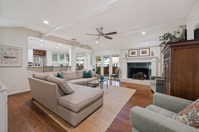 4521 Nashwood Lane, Dallas, TX 75244