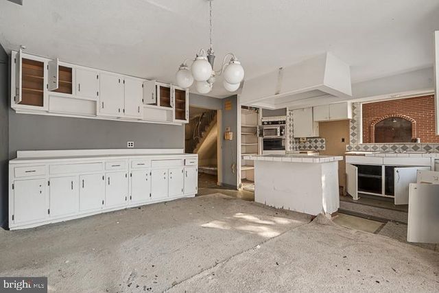 1609 SUNSET AVE, Williamstown, NJ 08094