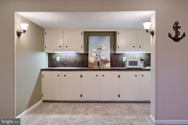 2245 SUTTON RD, York, PA 17403