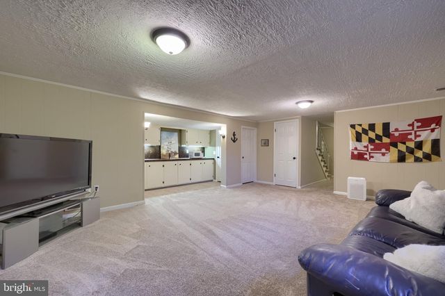 2245 SUTTON RD, York, PA 17403