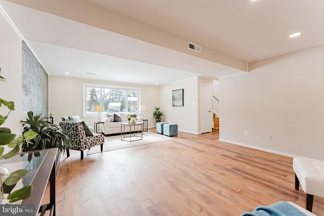 4704 FEDERAL CT, Annandale, VA 22003