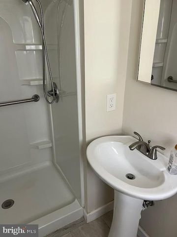 5 PURDUE DR, Delran, NJ 08075