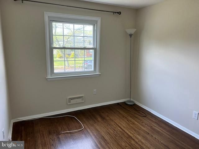 5 PURDUE DR, Delran, NJ 08075