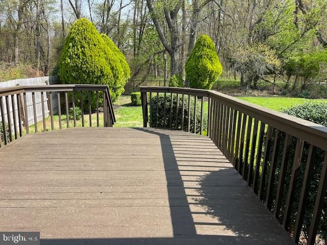 5 PURDUE DR, Delran, NJ 08075