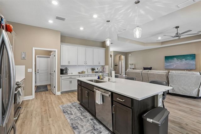 902 TIERRA DR, Spring Hill, FL 34609