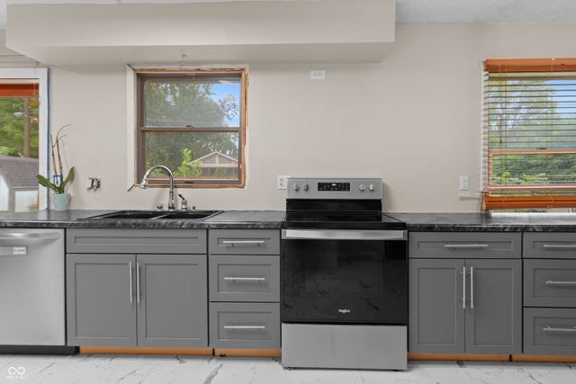 621 Pioneer Drive, Indianapolis, IN 46217
